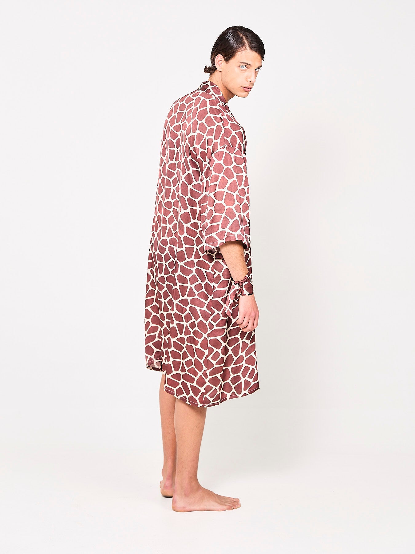 Giraffe Hexagon Silk Kimono (Man)