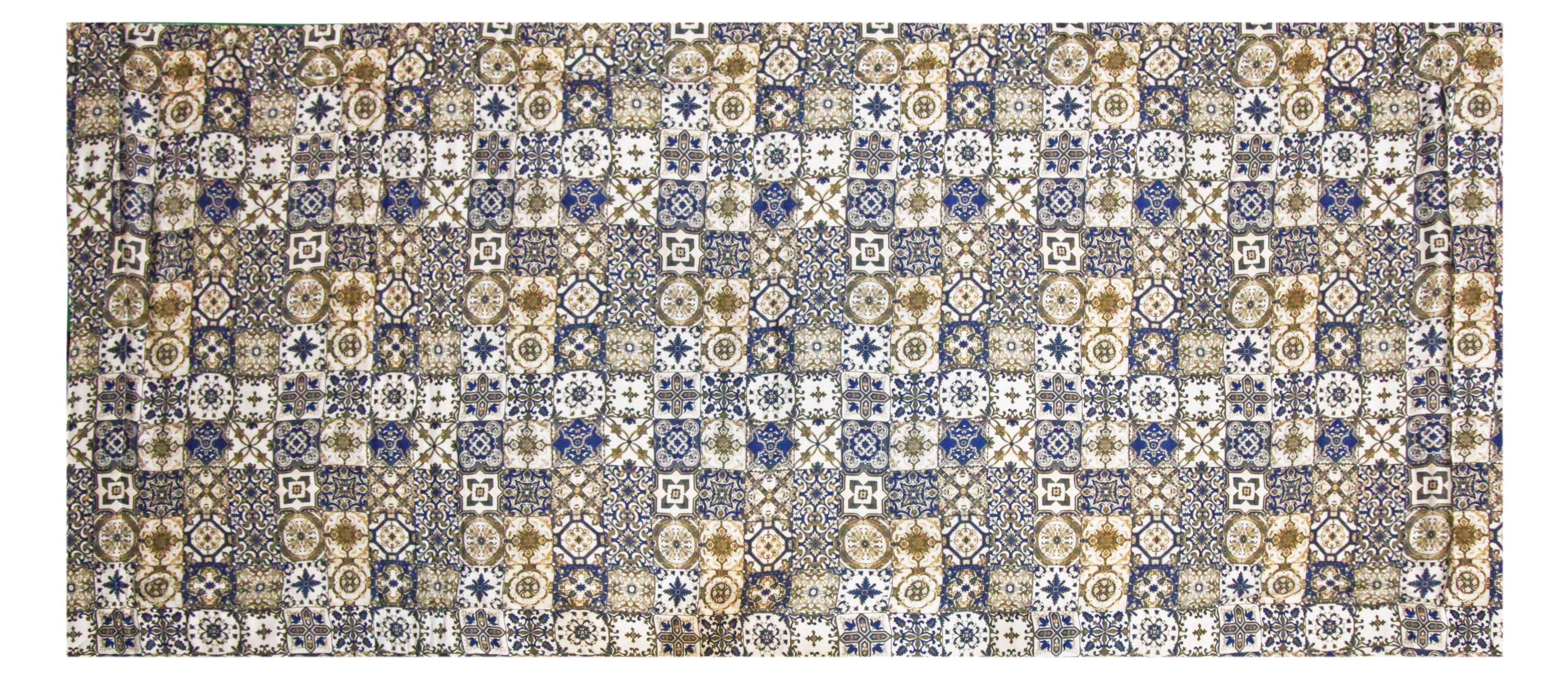 Azulejo Mosaique Blue Silk Towel