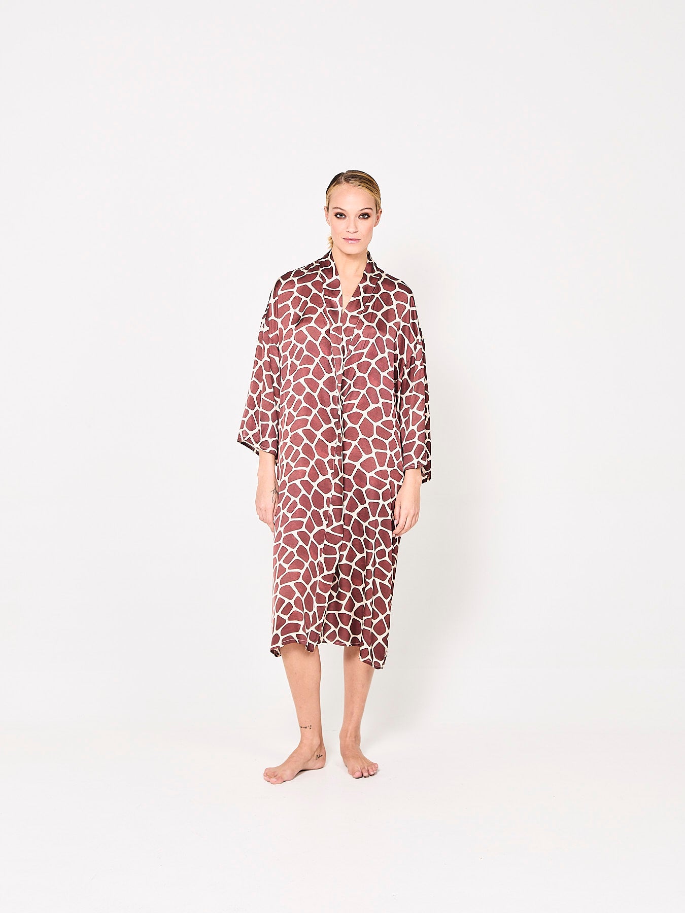 Giraffe Hexagon Silk Kimono (Woman)