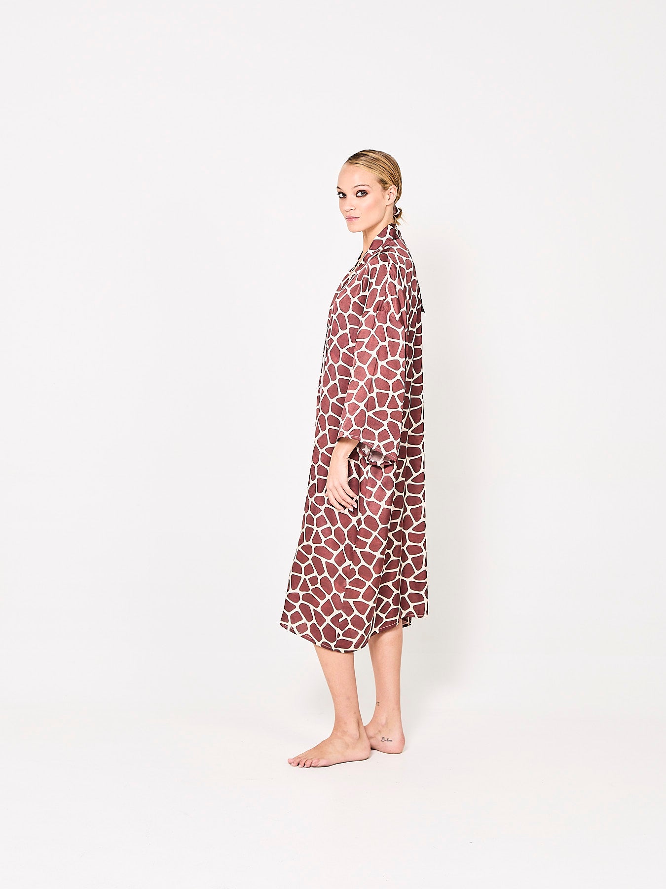 Giraffe Hexagon Silk Kimono (Woman)