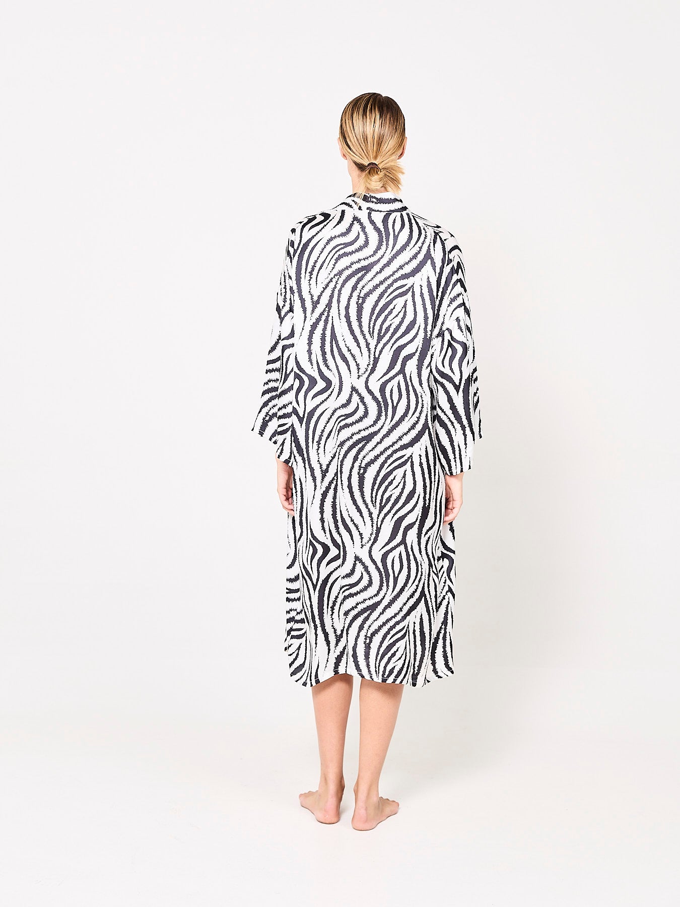 Zebra Zen Silk Kimono (Woman)